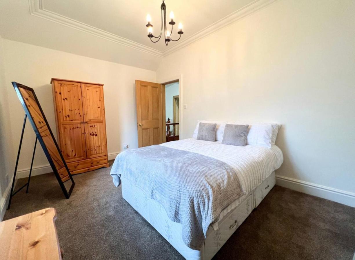 Carlibar Villa Barrhead エクステリア 写真